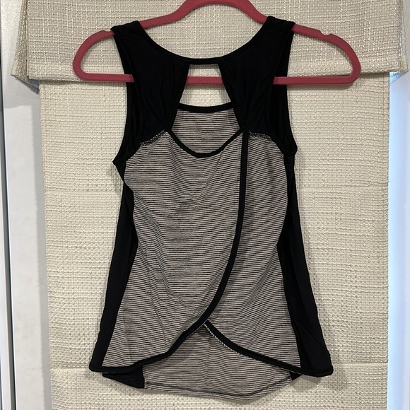 Lululemon Running Tank - Picture 4 of 6